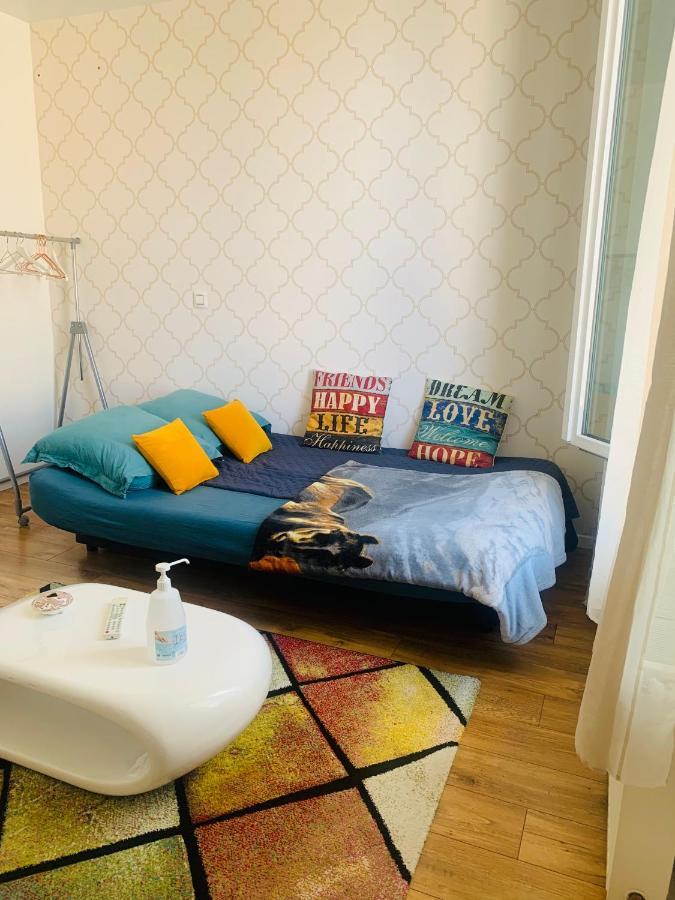 Chambre Cocooning Chez L'Habitant 新城勒鲁瓦 外观 照片