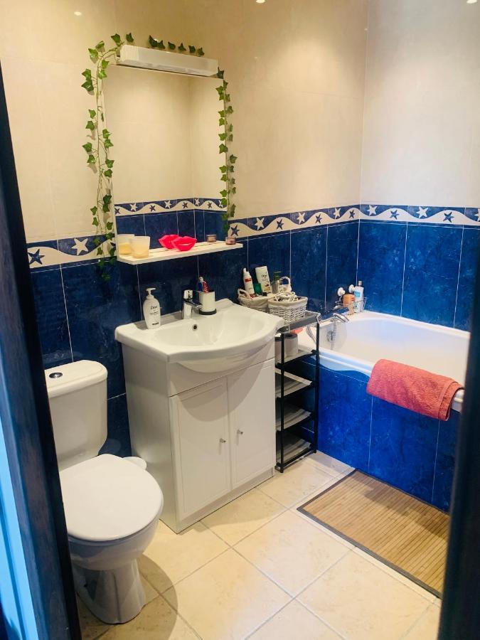 Chambre Cocooning Chez L'Habitant 新城勒鲁瓦 外观 照片